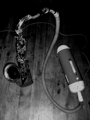 saxophone played by vacuum cleaner